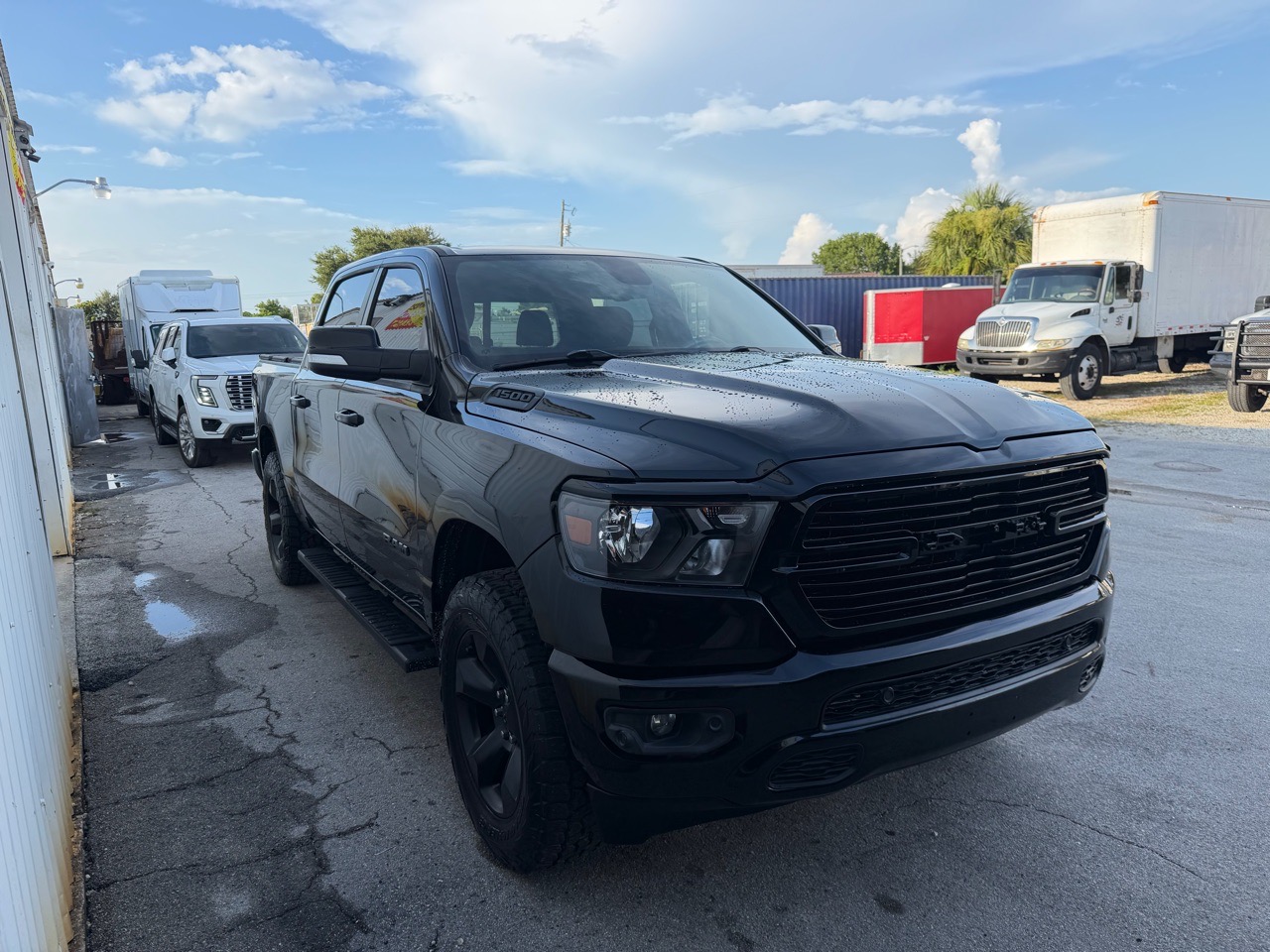 2019 Ram Ram 1500 Pickup Big Horn/Lone Star - Diamond Black Crystal Pearl Coat exterior view 10