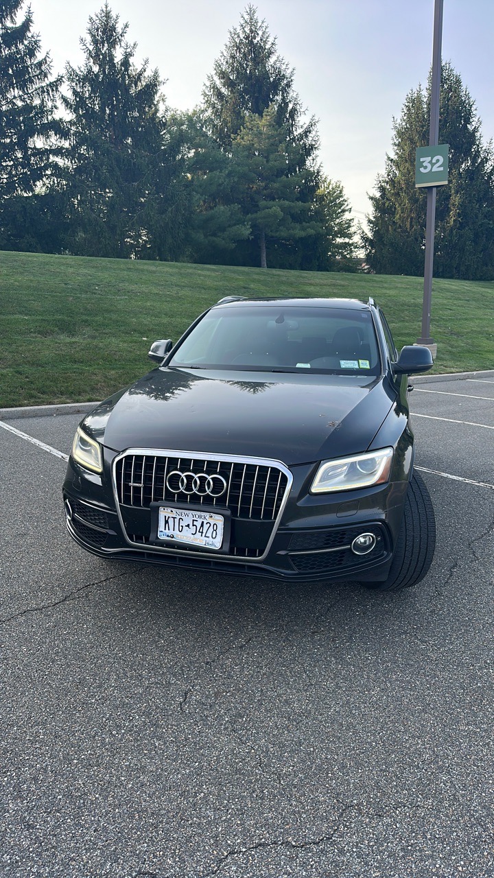 2013 Audi Q5 Premium Plus - Black exterior view 2