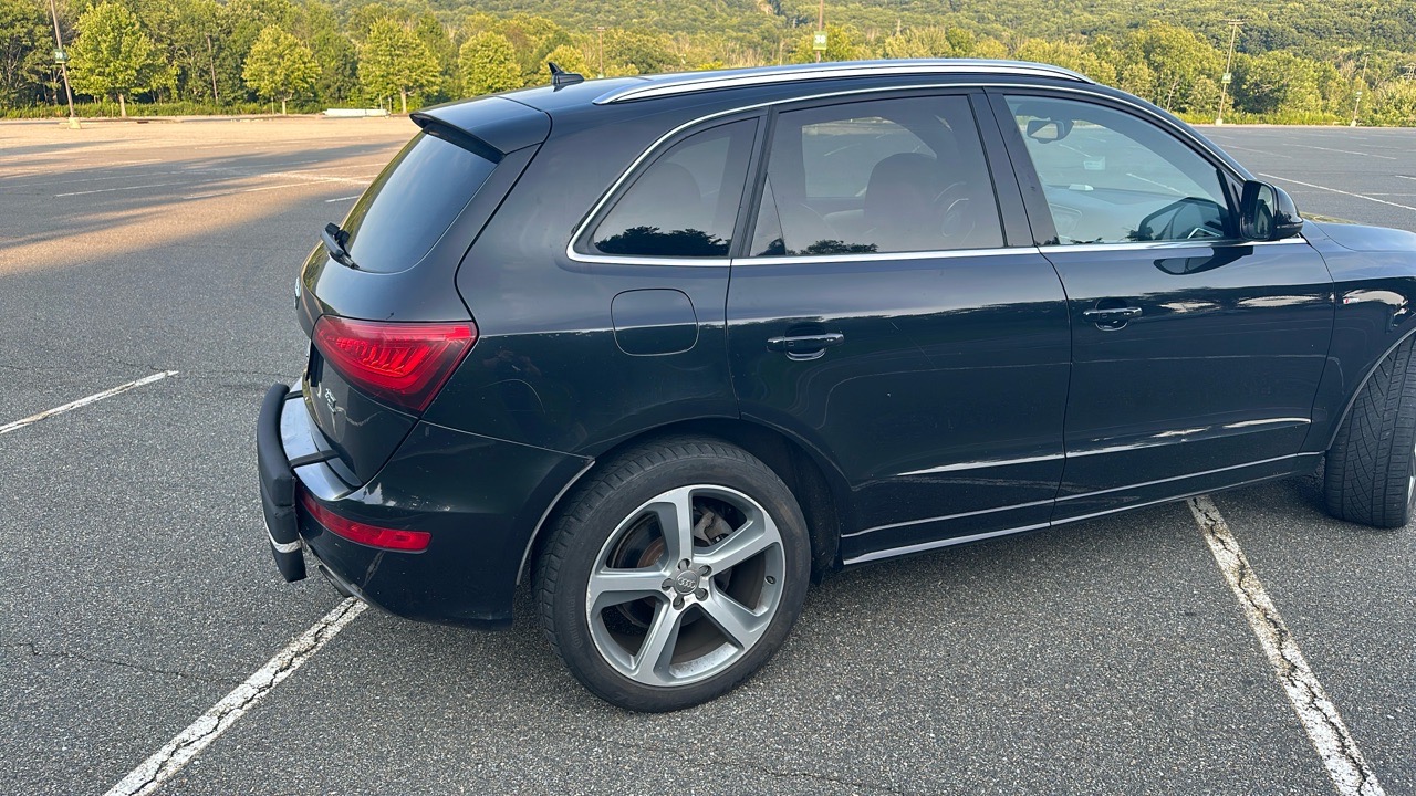 2013 Audi Q5 Premium Plus - Black exterior view 15
