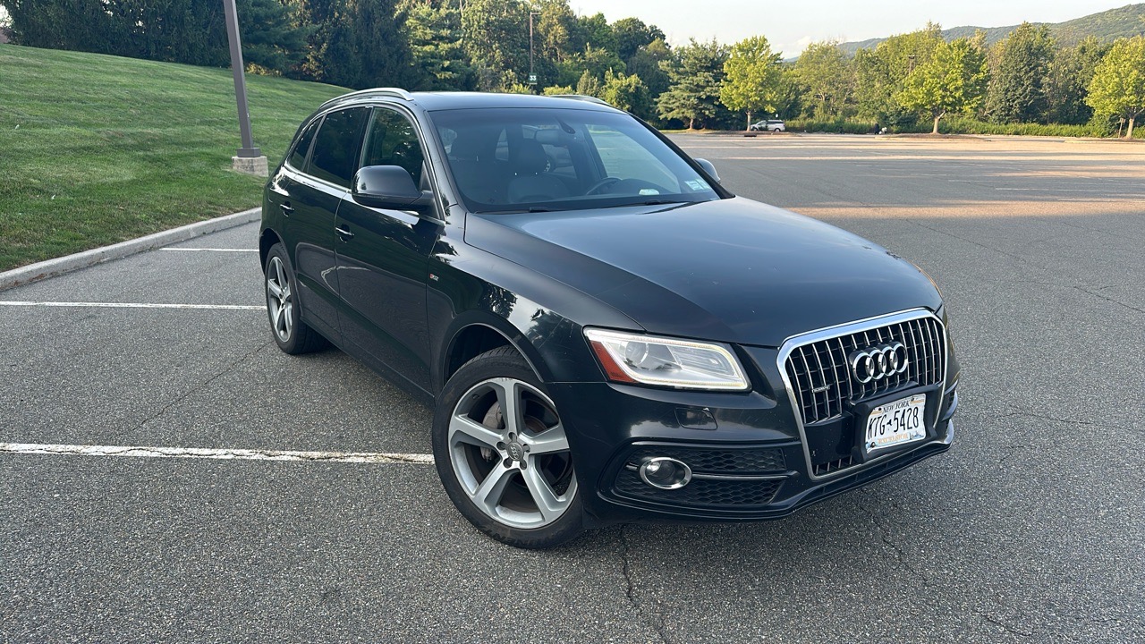 2013 Audi Q5 Premium Plus - Black exterior view 18