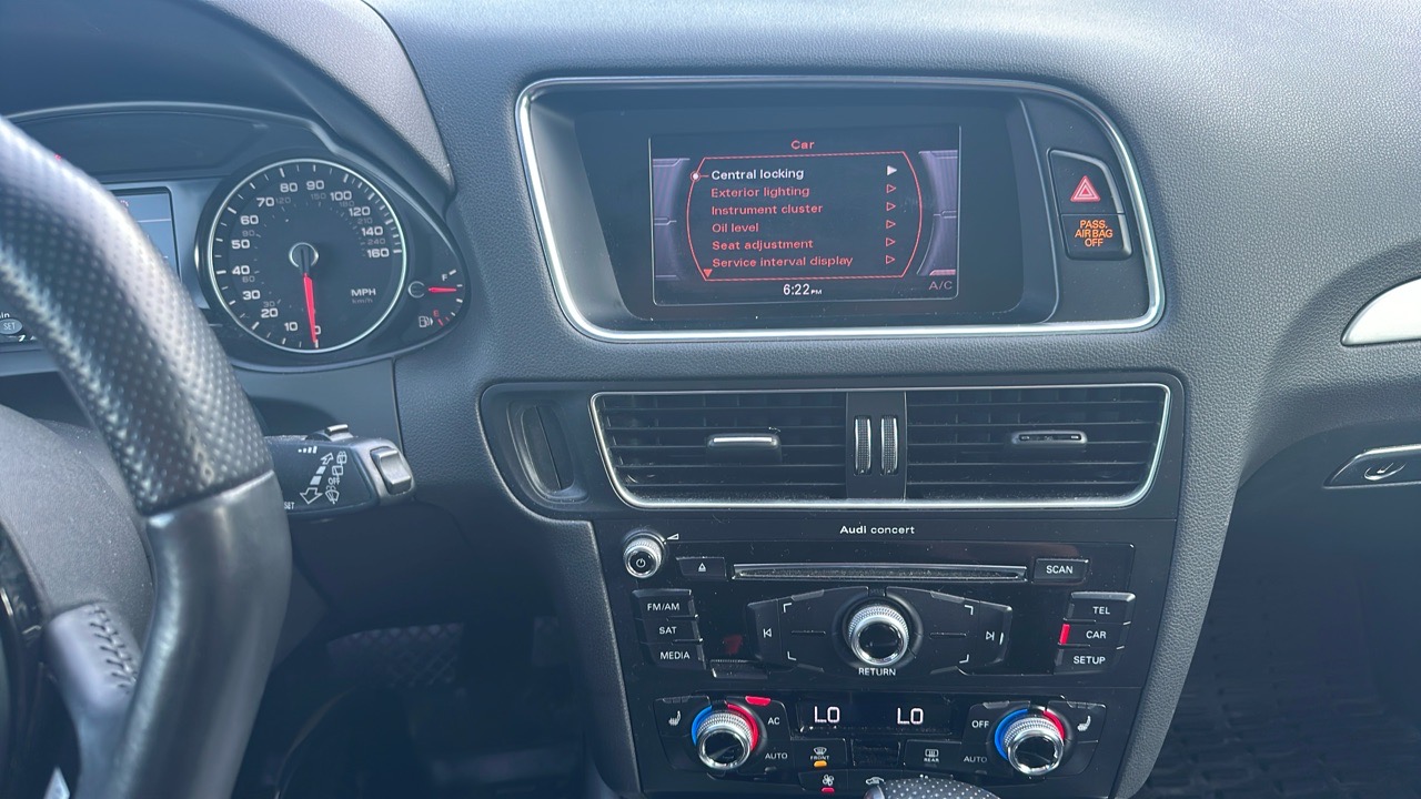 2013 Audi Q5 Premium Plus - Black exterior view 32