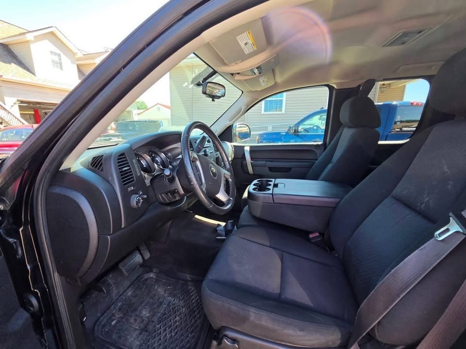 2008 Chevrolet Black Diamond Avalanche — Black exterior view 5, for sale at Carvana 5826 in Usa, CALIFORNIA