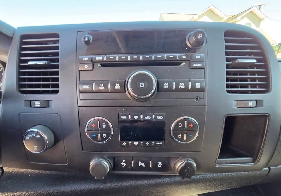 2008 Chevrolet Black Diamond Avalanche — Black exterior view 7, for sale at Carvana 5826 in Usa, CALIFORNIA