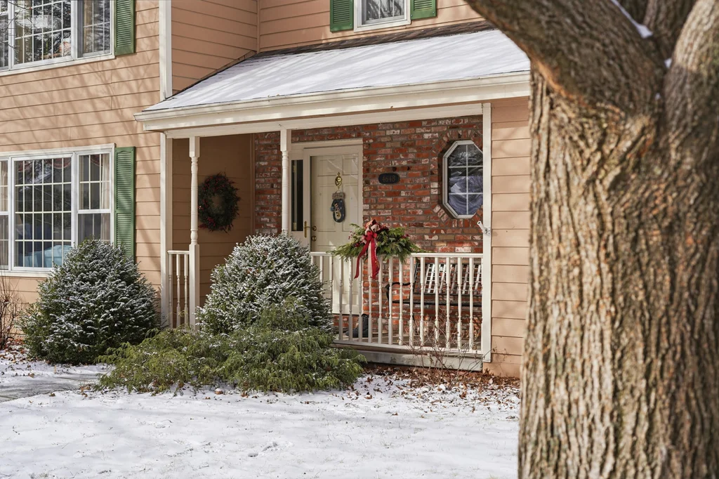 4648 Happy Hollow Ln - 08