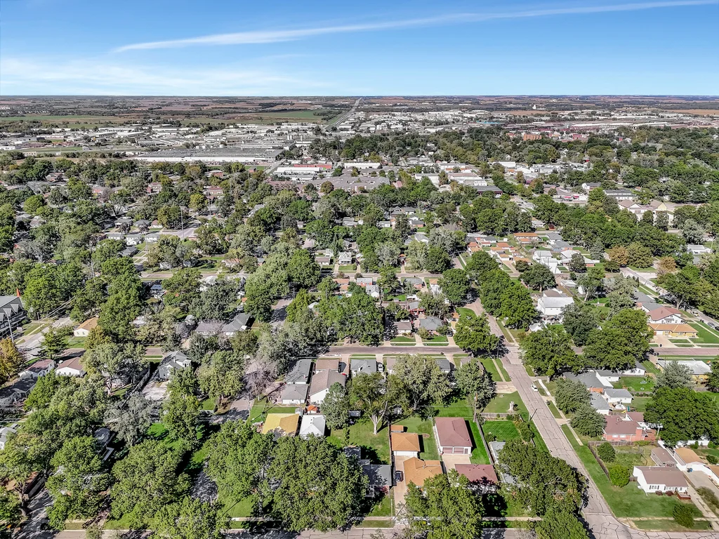 5720 Knox St-02