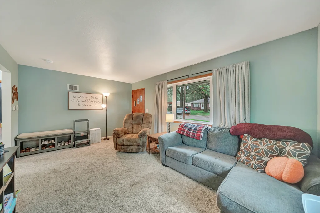 5720 Knox St-07