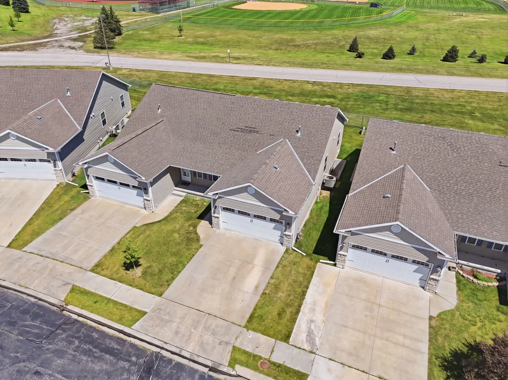 3132 King Ridge Blvd-03