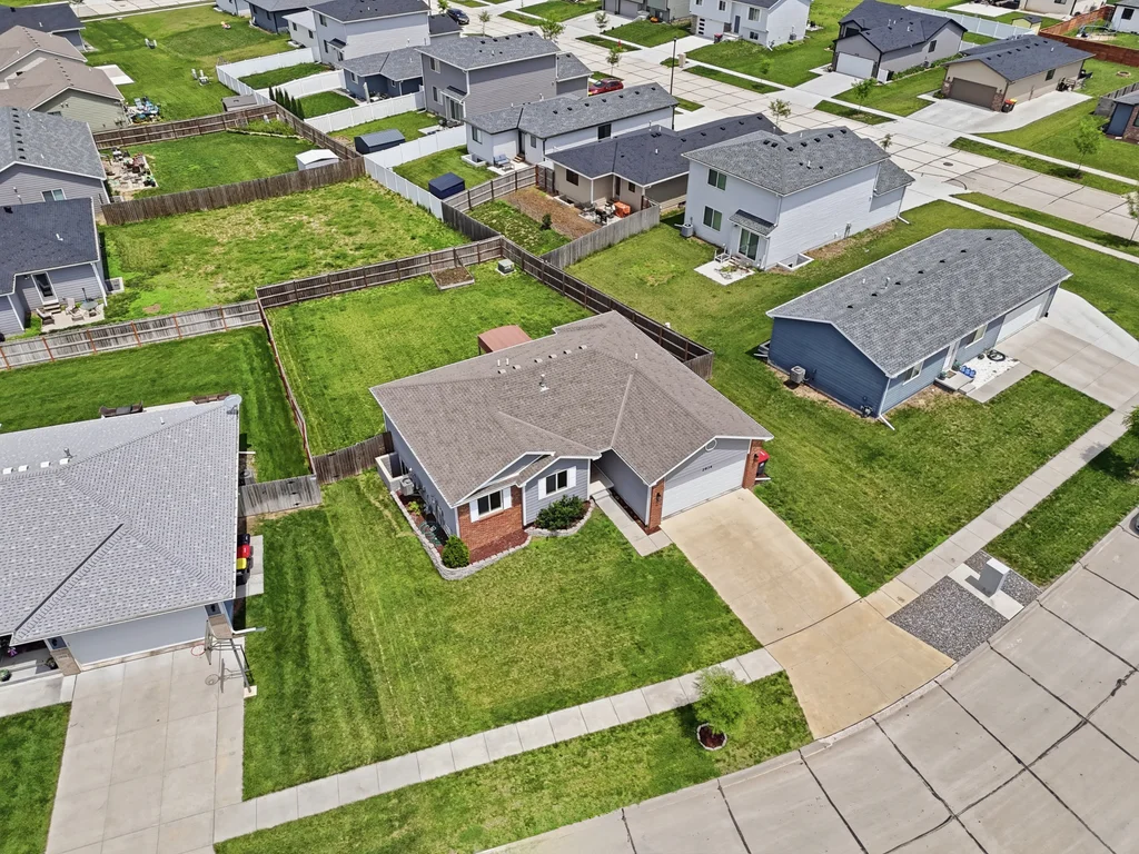 2934 W Sumner St-04