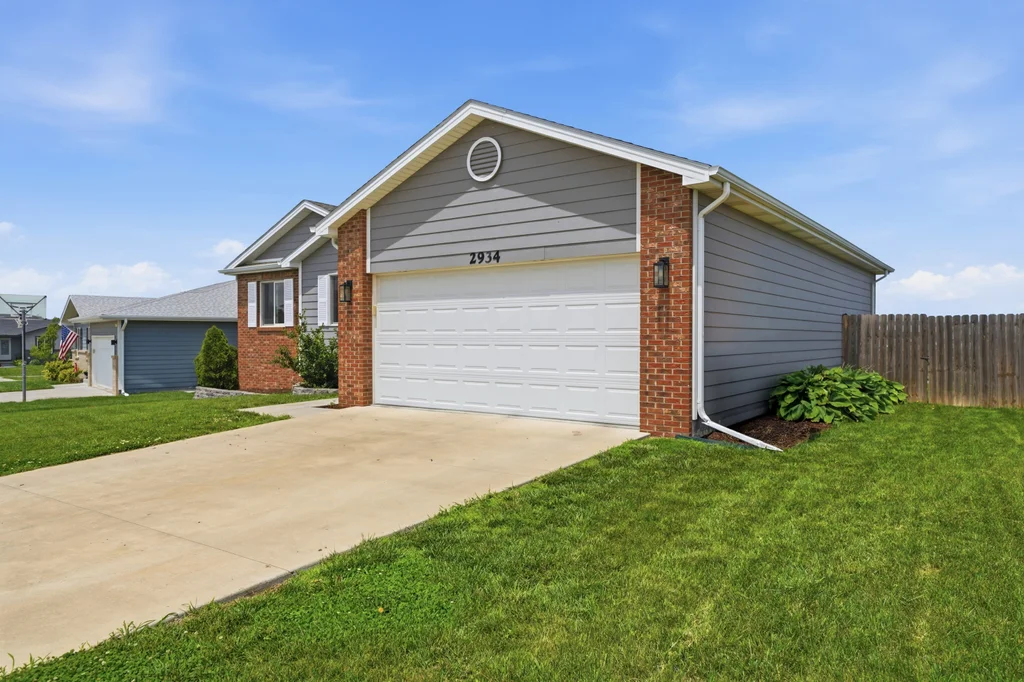 2934 W Sumner St-05