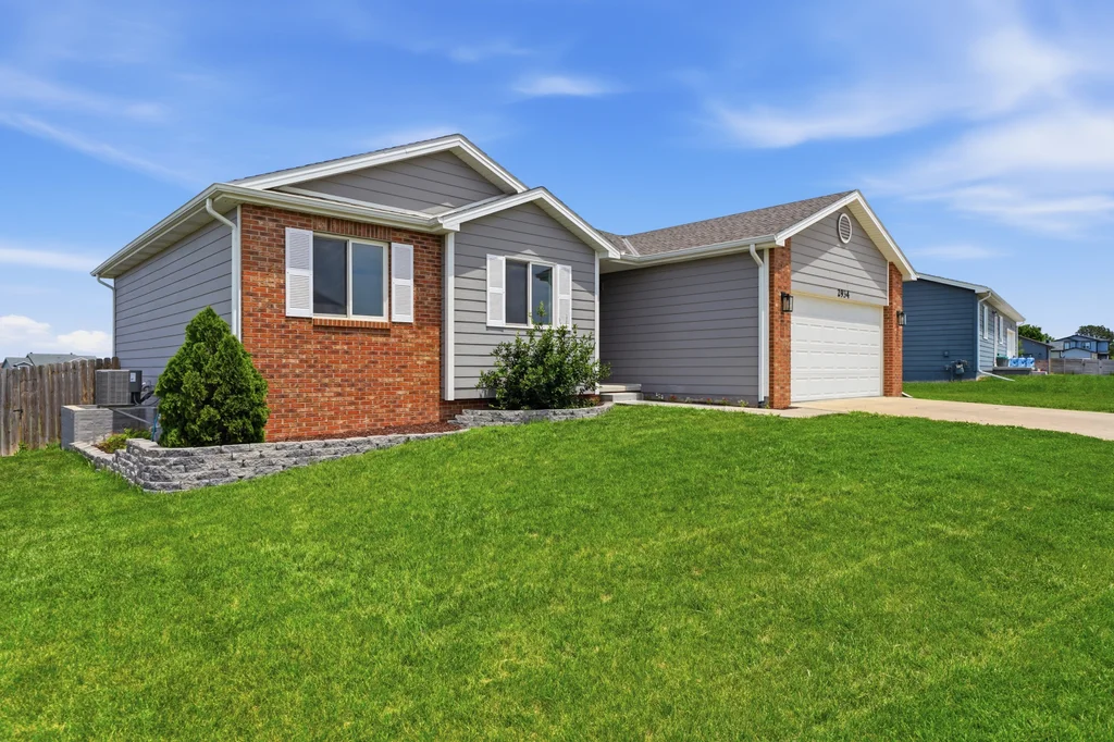 2934 W Sumner St-06