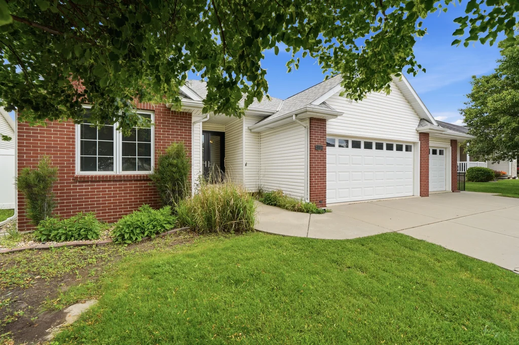 2150 Manitou Dr-07