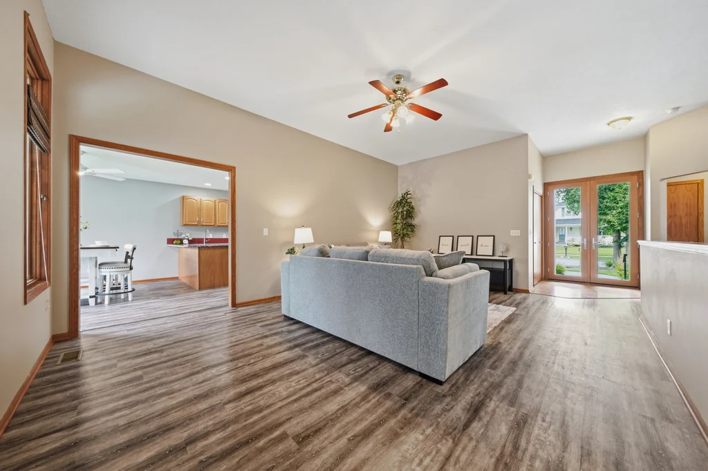 2150 Manitou Dr-09