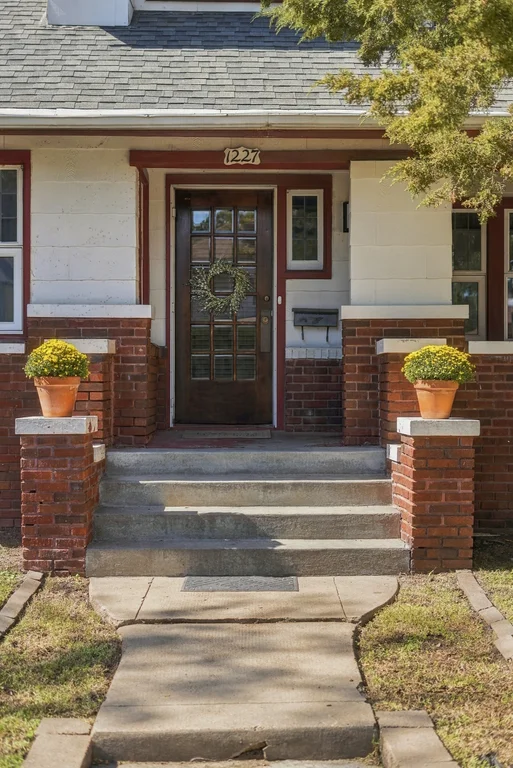 1227 S 16th St-09