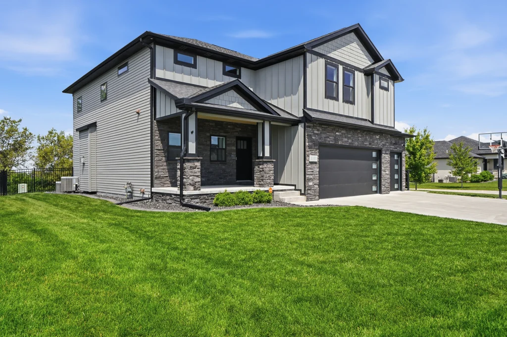1111 Terrace View Dr-08