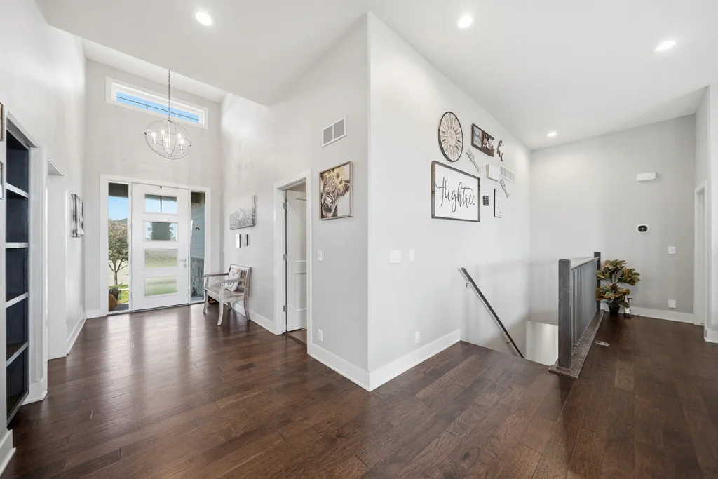 1200 N 101st St-09
