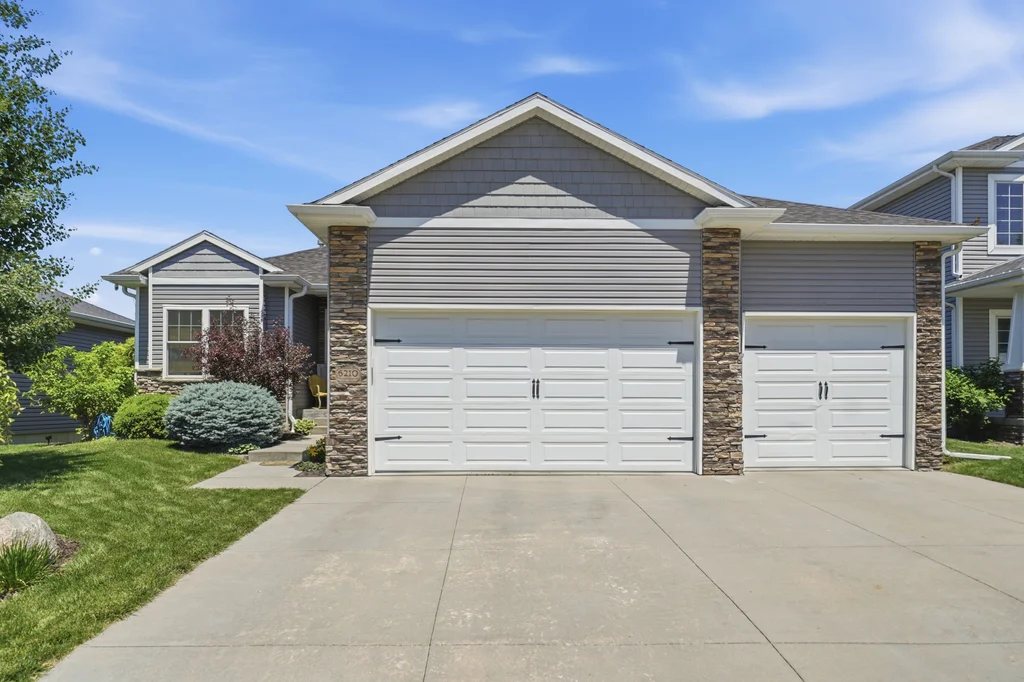6210 Thompson Creek Blvd-01