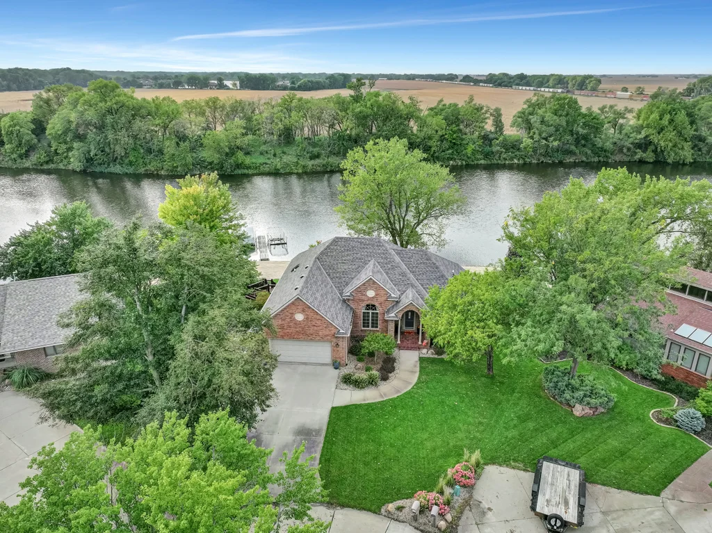 1919 Buena Vista Point-02