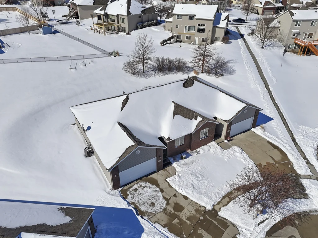 7611 Addison Ct-04