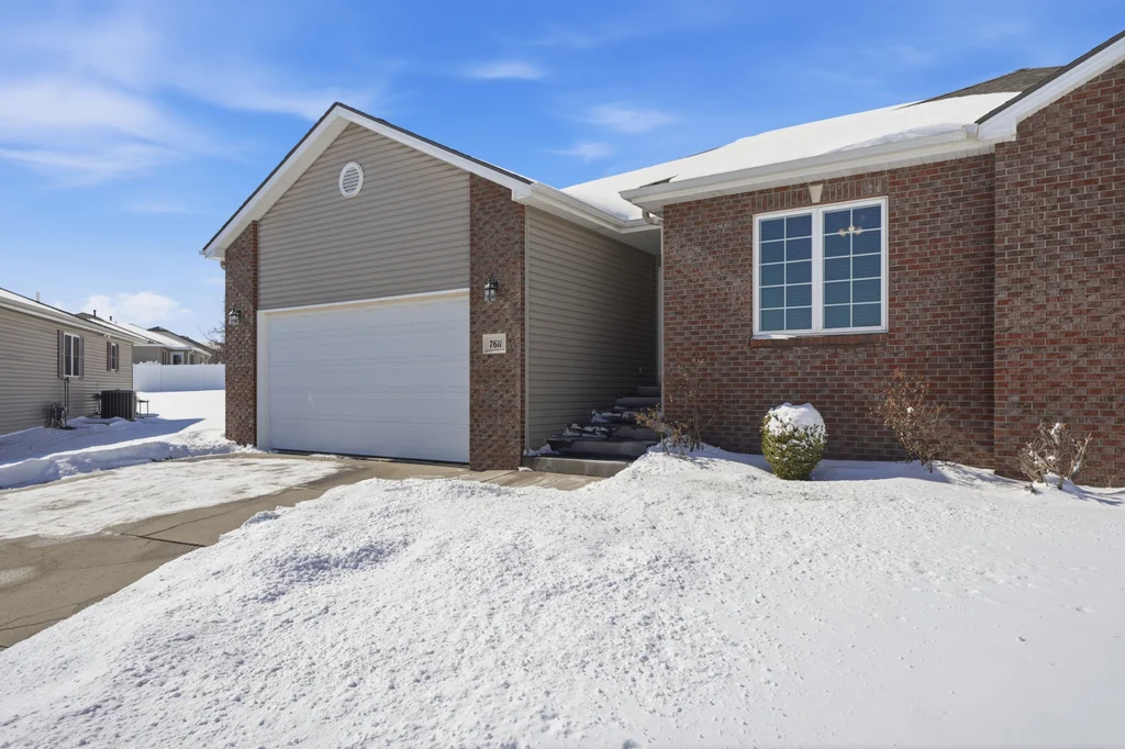 7611 Addison Ct-06
