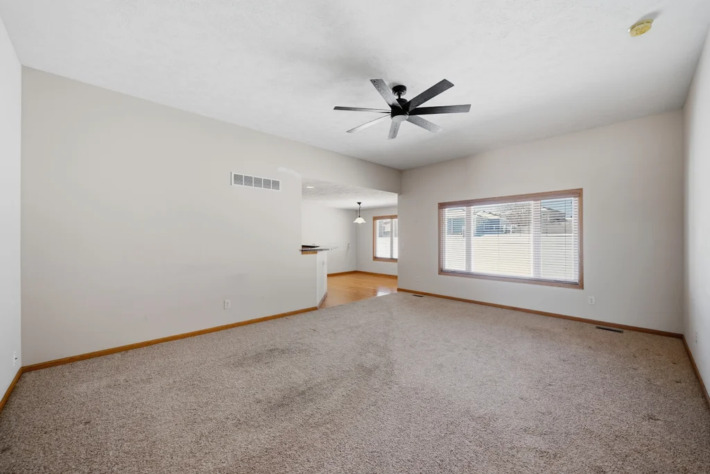 7611 Addison Ct-08
