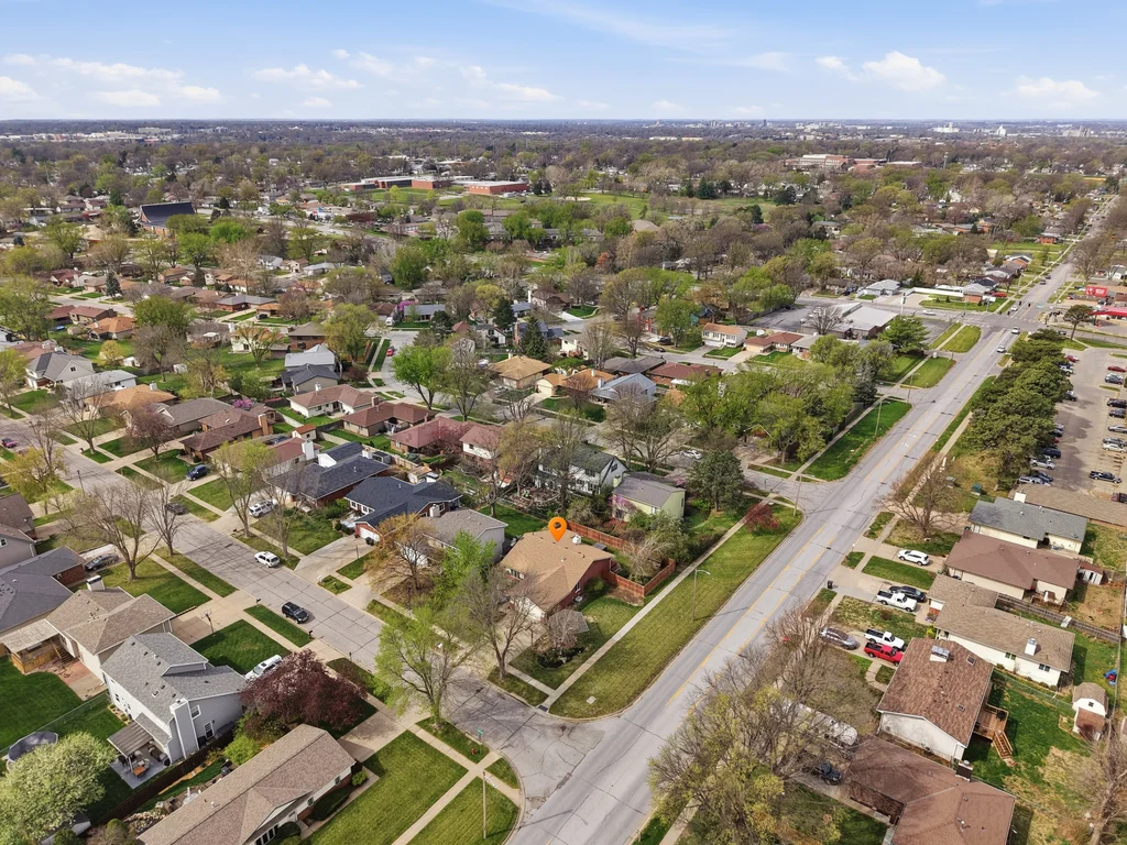 2931 N 74th St-02