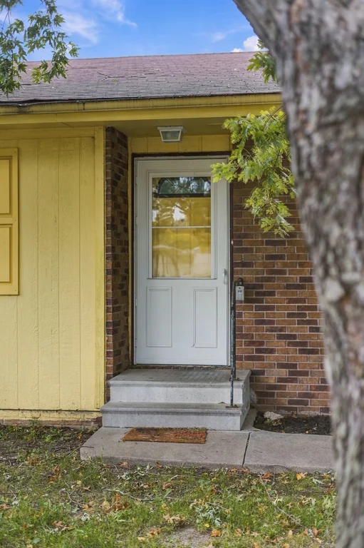 3610 N 3rd St-07