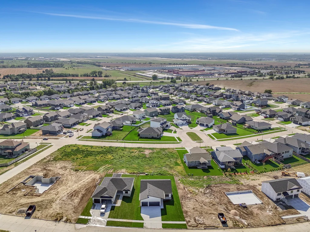 1621 W Trout Drive-02