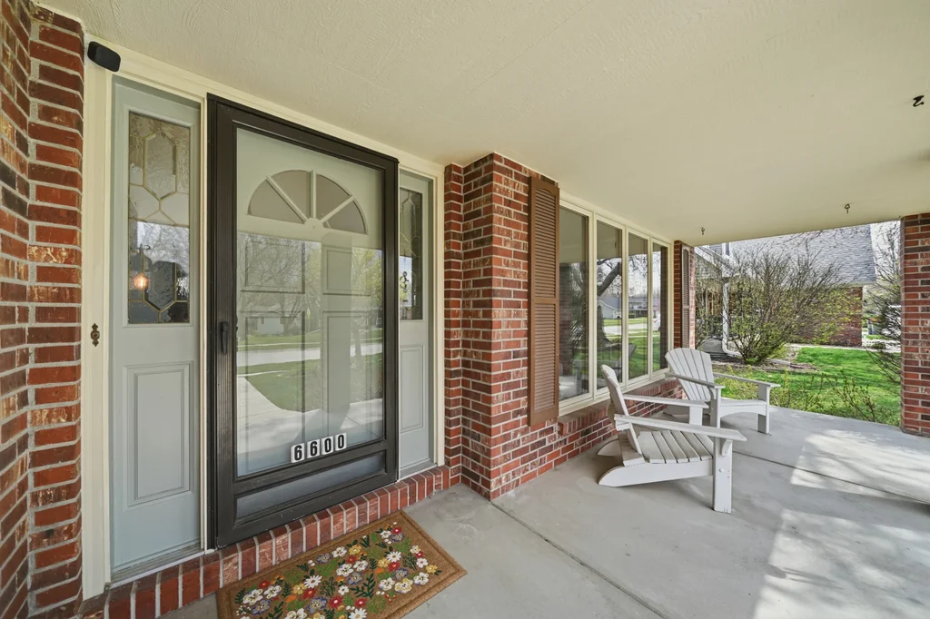 6600 Crooked Creek Dr-10