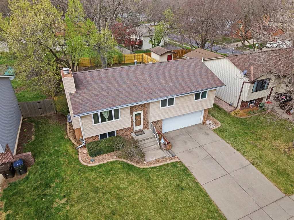 3311 N 72nd St-04