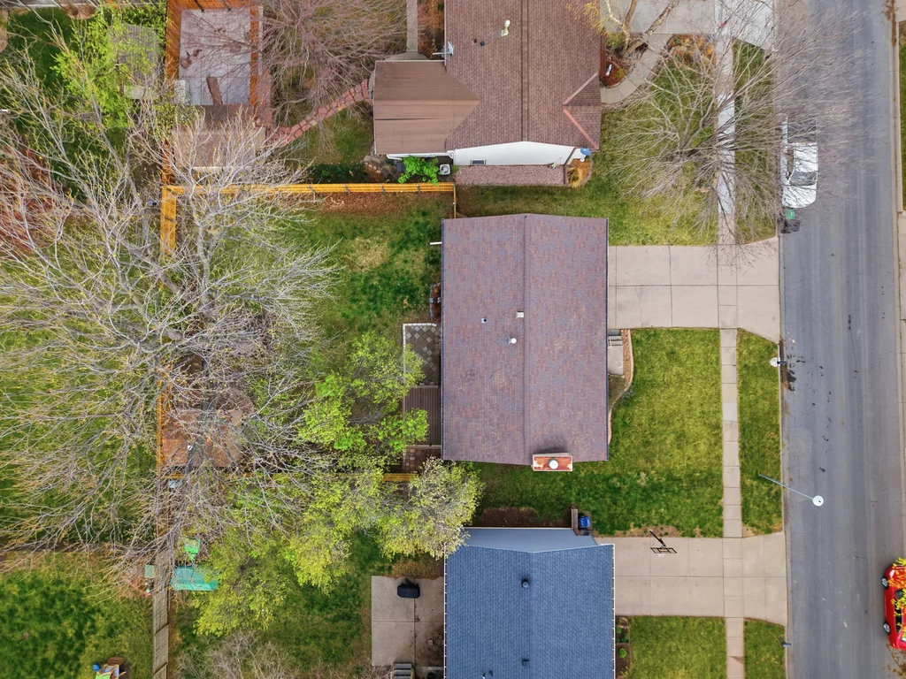 3311 N 72nd St-06