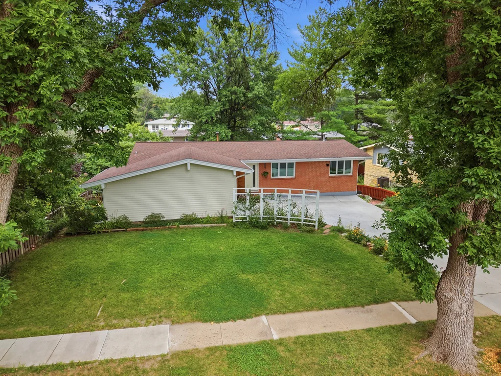 510 N 75th St-04