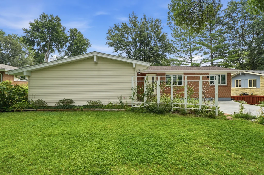 510 N 75th St-06