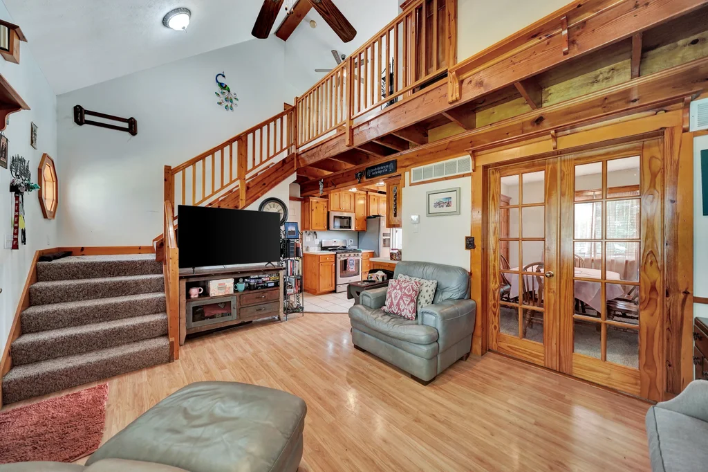 1609 W C St-10