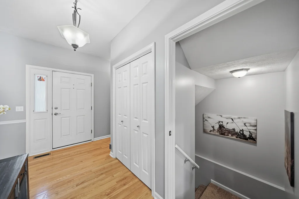 7919 Cheney Ridge Rd-09