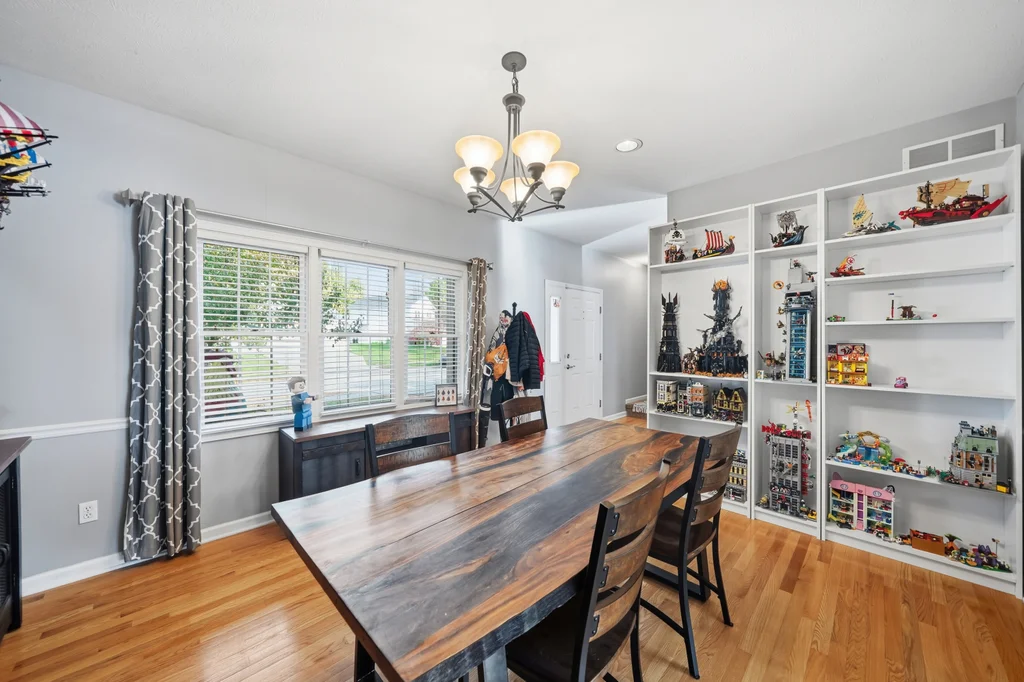 7919 Cheney Ridge Rd-10