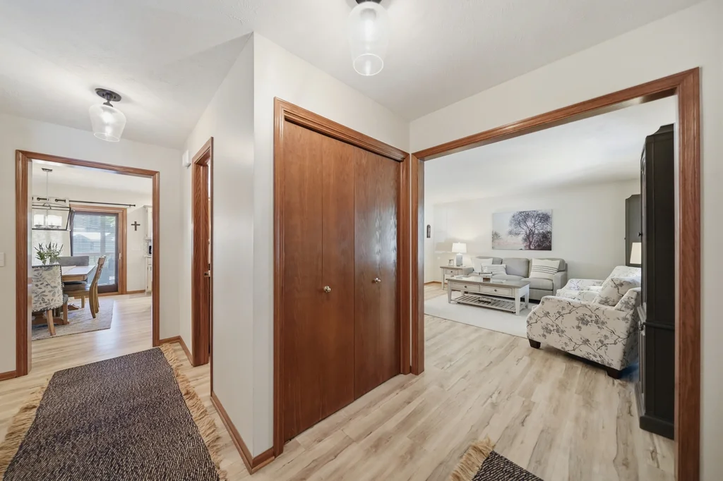 4731 Larkwood Rd-11