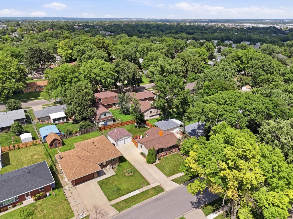 1530 Fairfield St-02