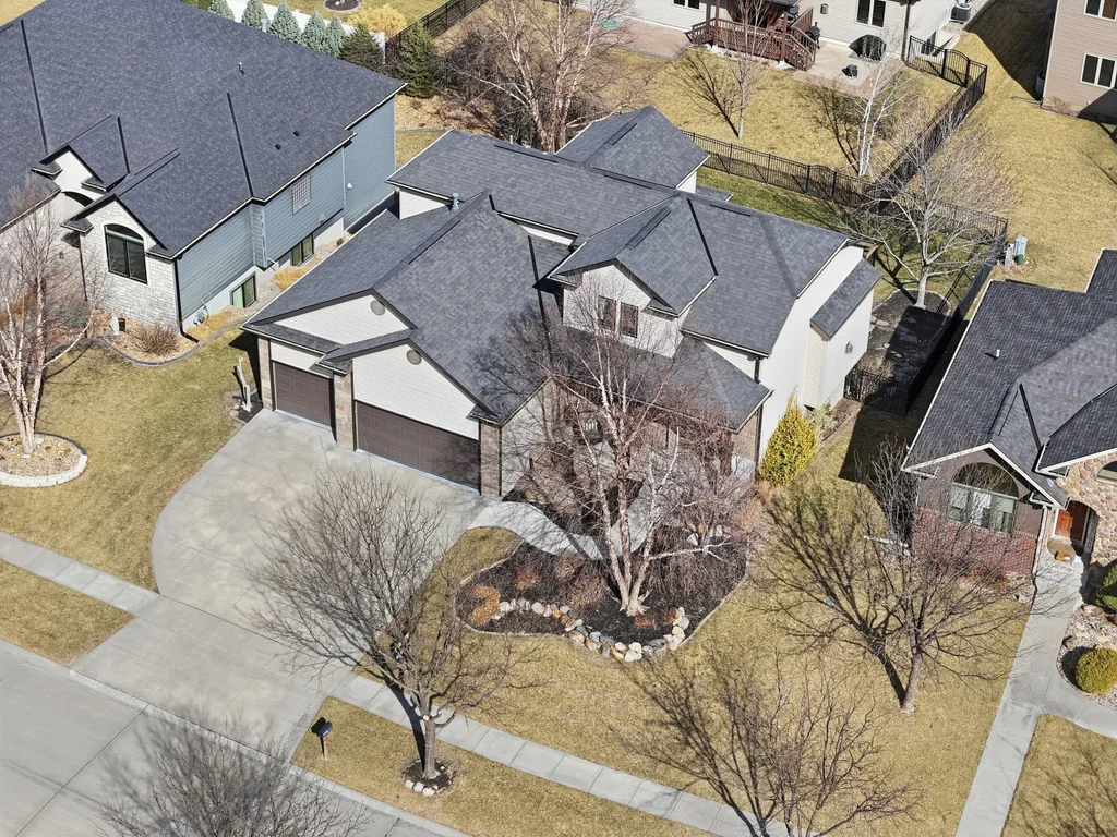 9212 S 29th St-03