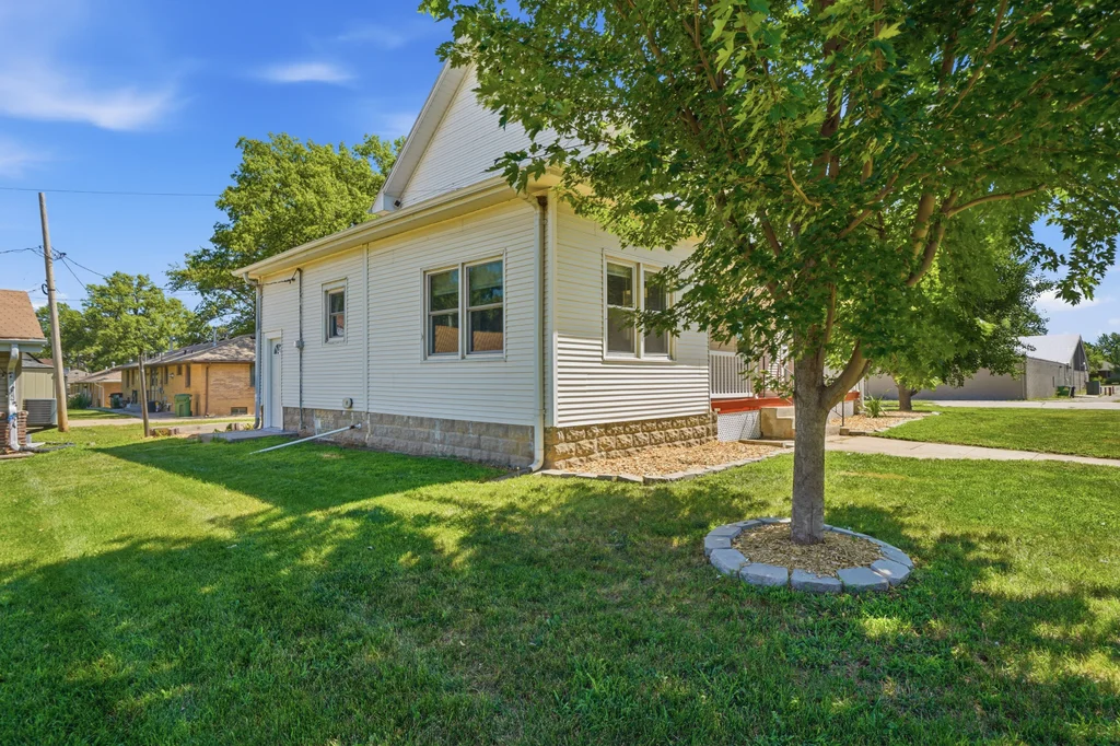 5842 Cleveland Ave-06