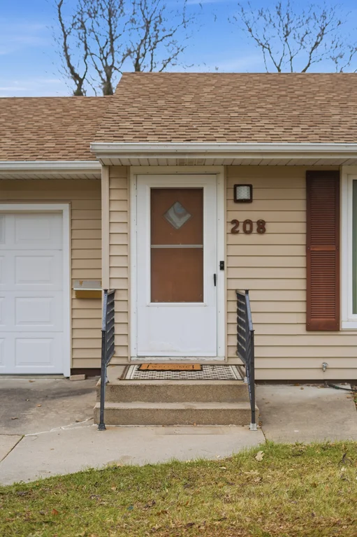 208 N 16th St-06