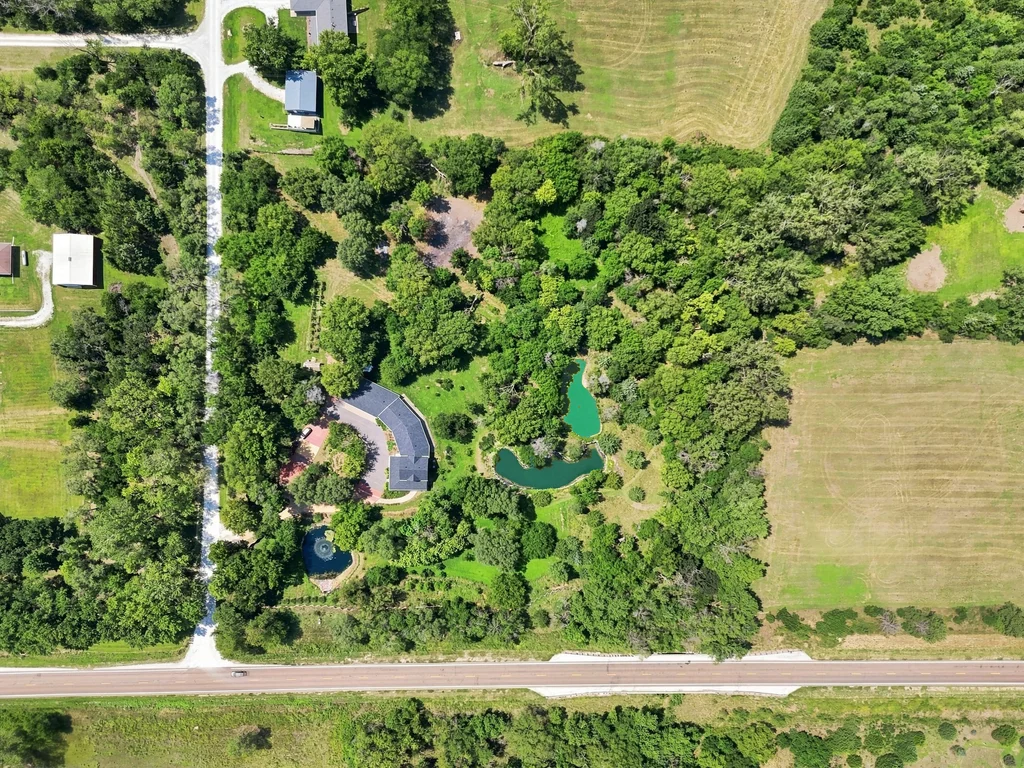 8450 Buckboard Dr-05