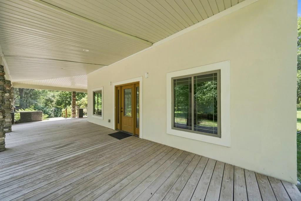 8450 Buckboard Dr-10