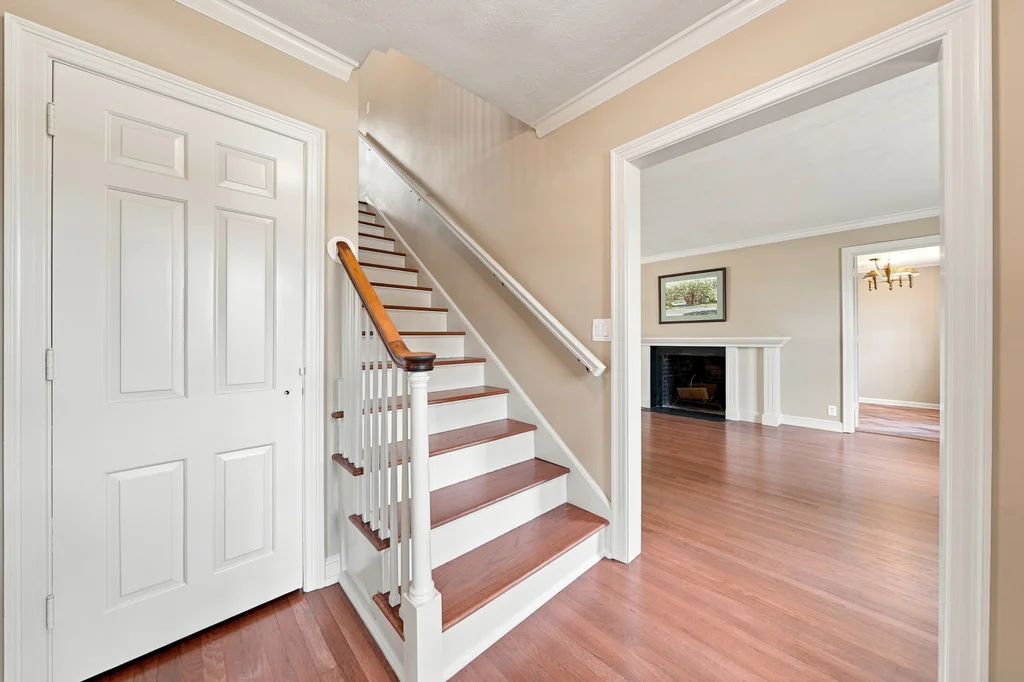1140 Aldrich Rd-09