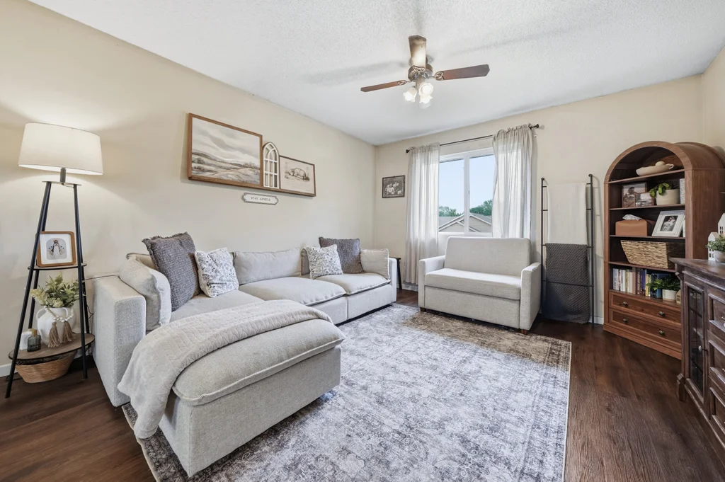 1407 Bell St-09