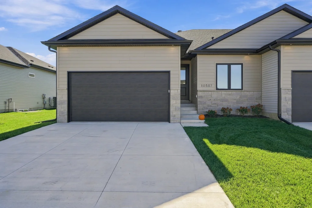 10507 Majestic Ln-01