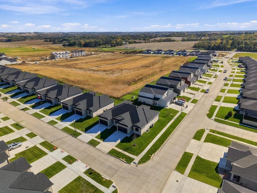 10507 Majestic Ln-04