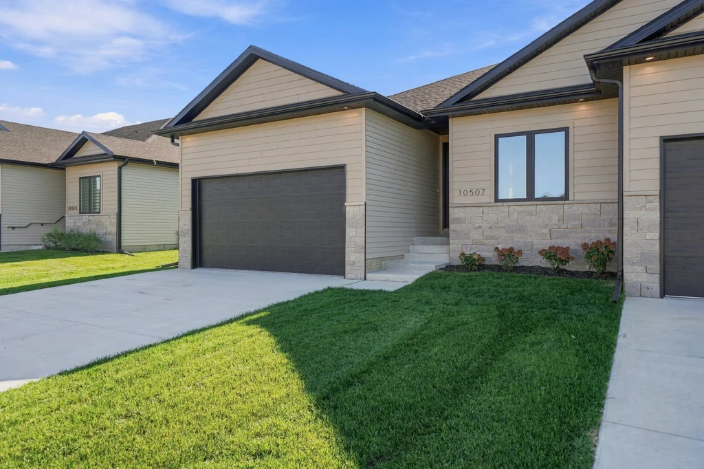 10507 Majestic Ln-09