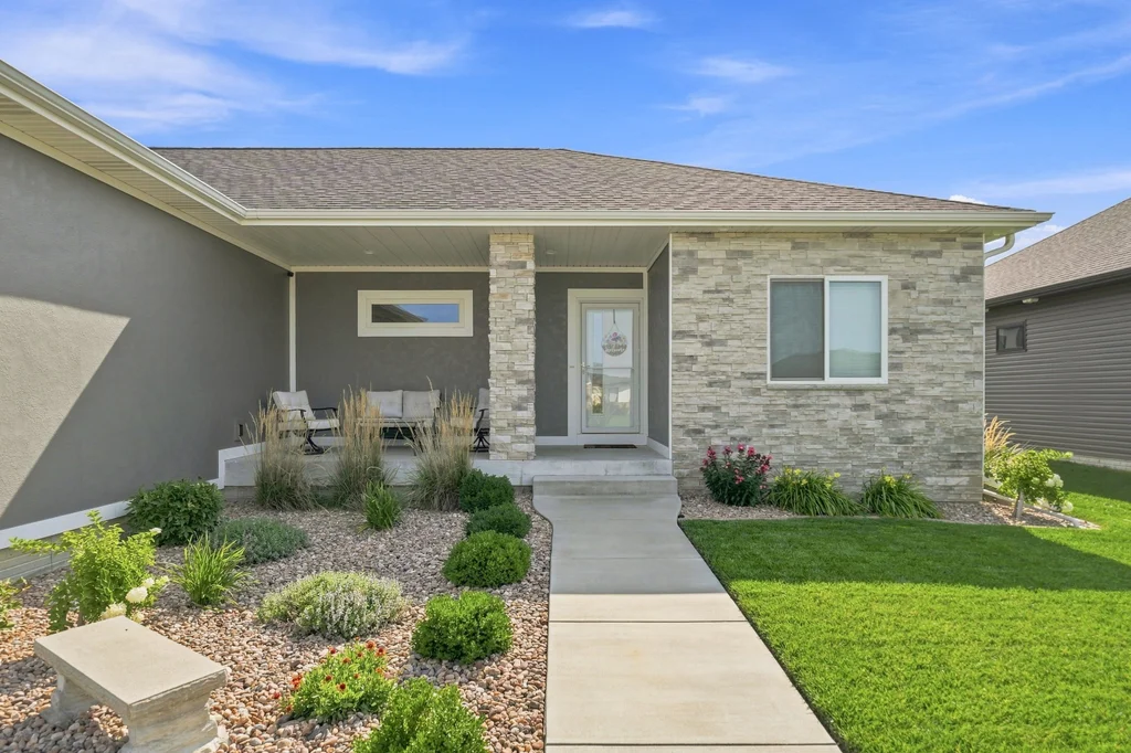 602 Waterside Way-06