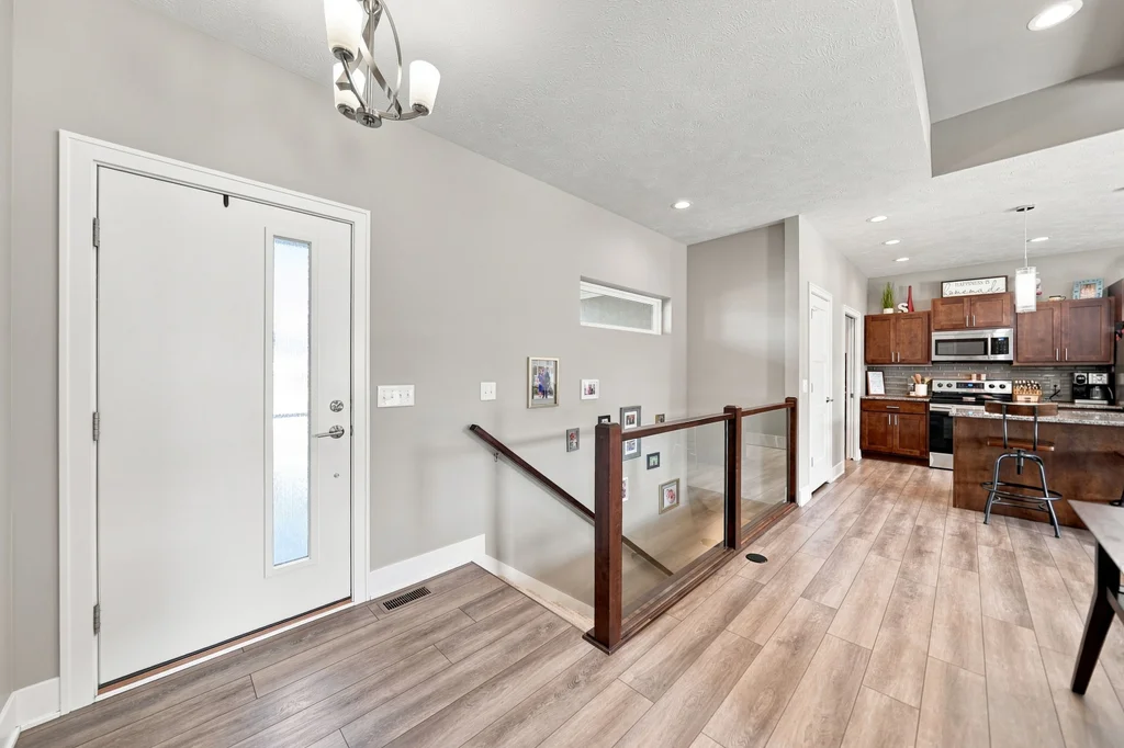 602 Waterside Way-08