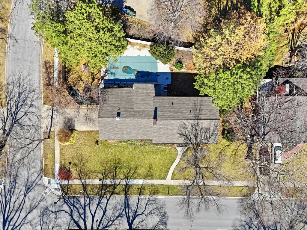 7100 Lincolnshire Rd-04